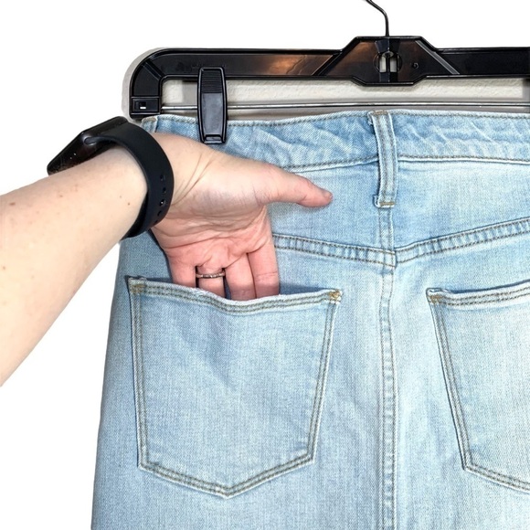 Universal Thread Denim Walley Mini Skirt Size 4 - Picture 13 of 16